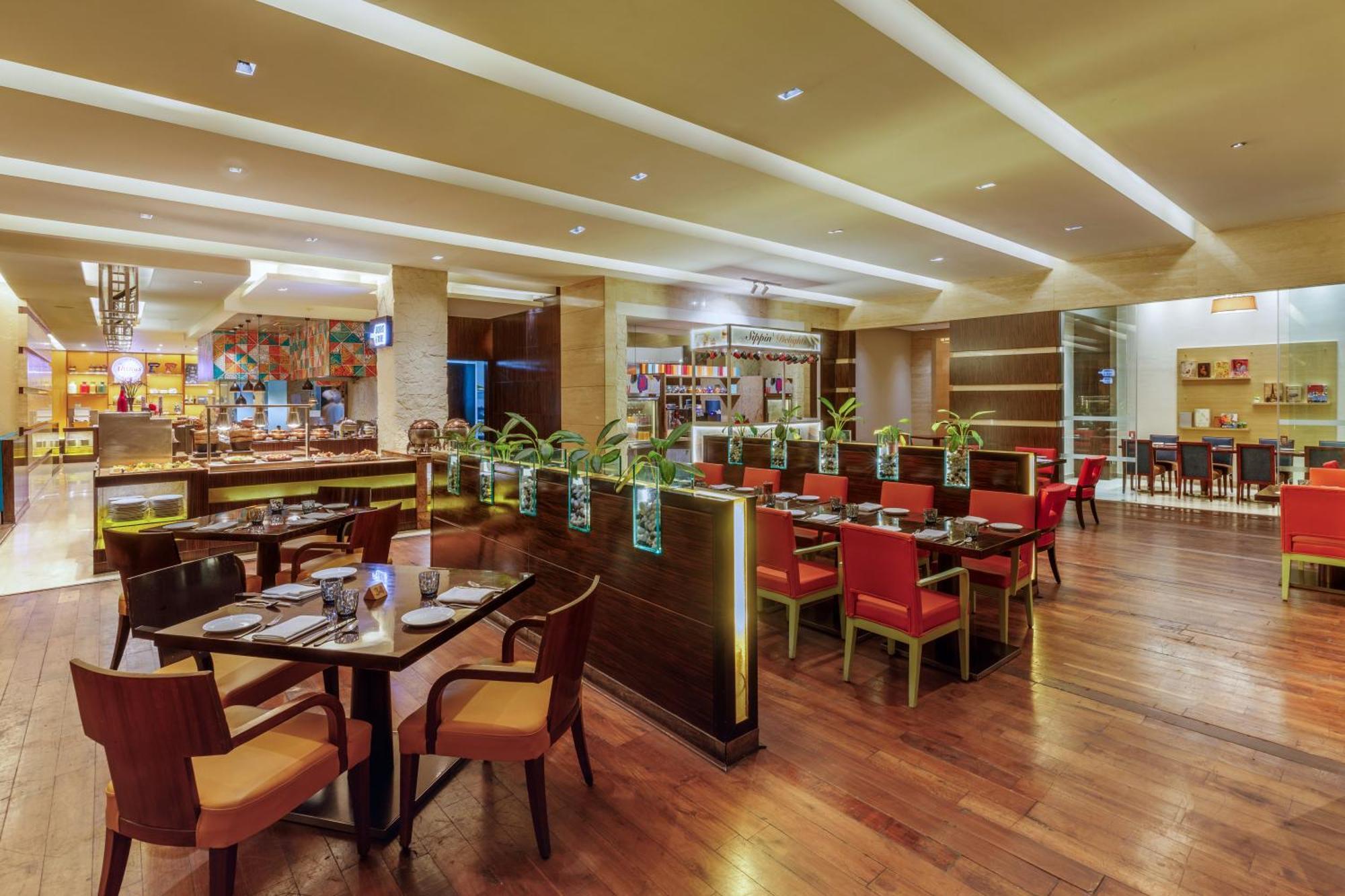 Hyatt Regency & Residences Hotel