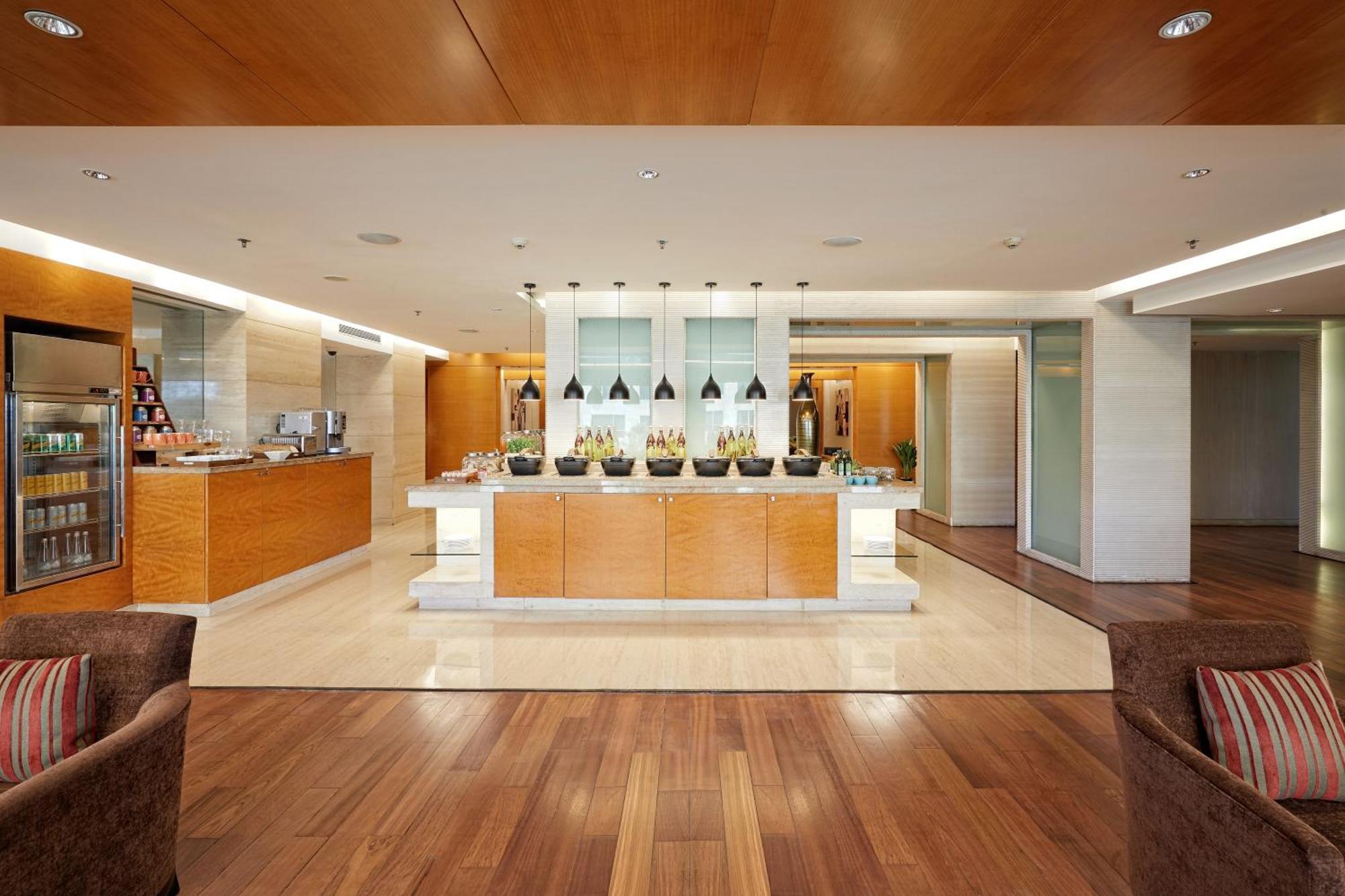 Hotel Hyatt Regency & Residences 5*