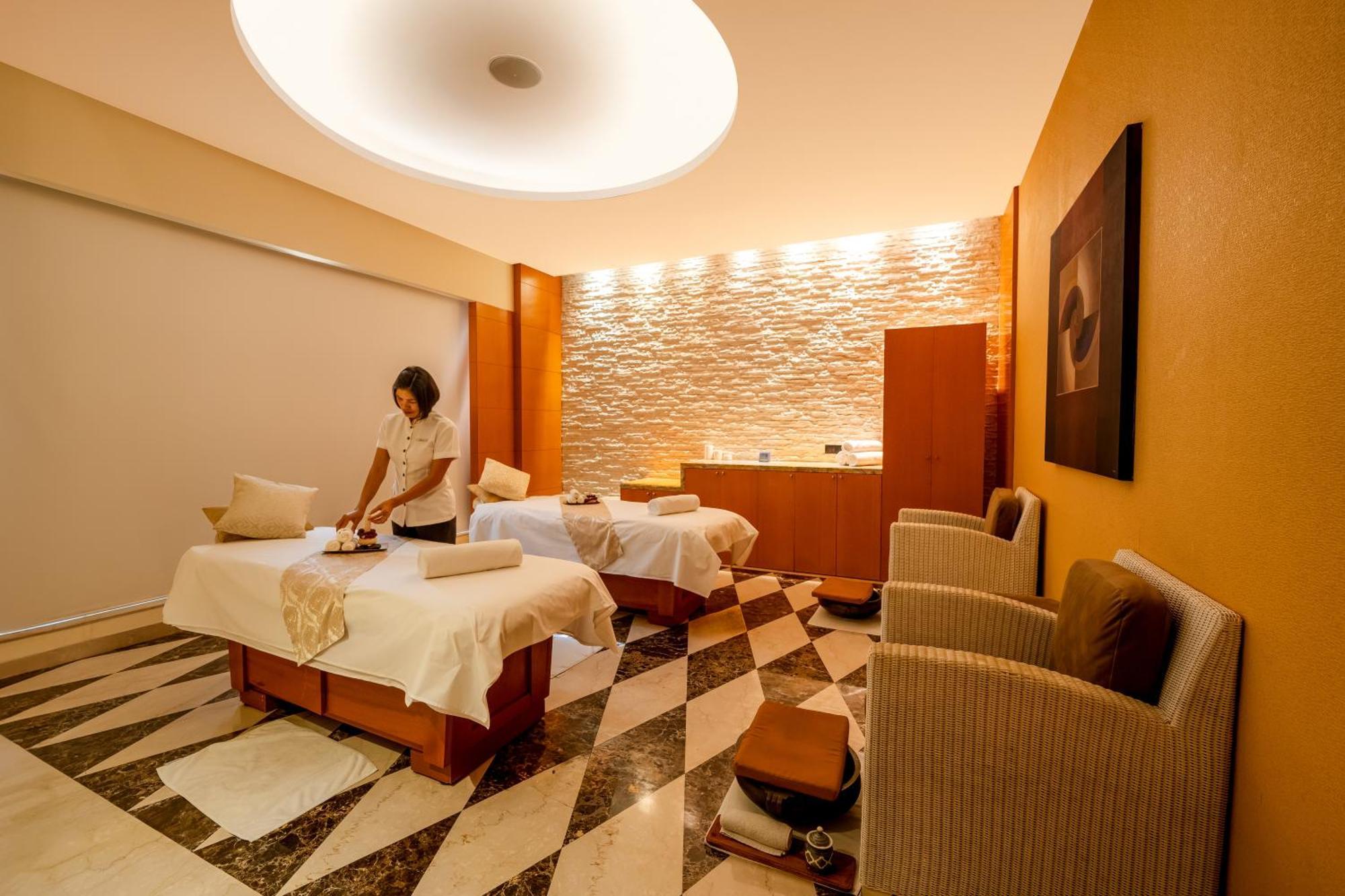 Hyatt Regency & Residences 5*